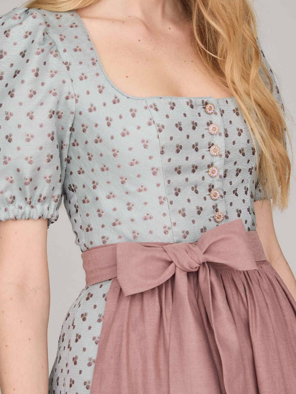 Limberry Hellblaues Dirndl mit Puffärmeln - LOTTIE BLUE HAZE Saisonale Angebote