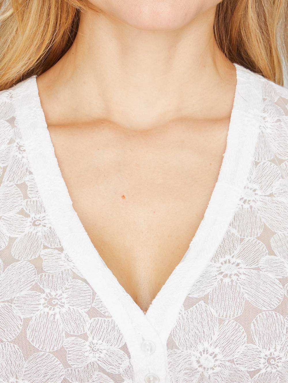 Limberry Weiße Dirndlbluse - LEONIE im Angebot