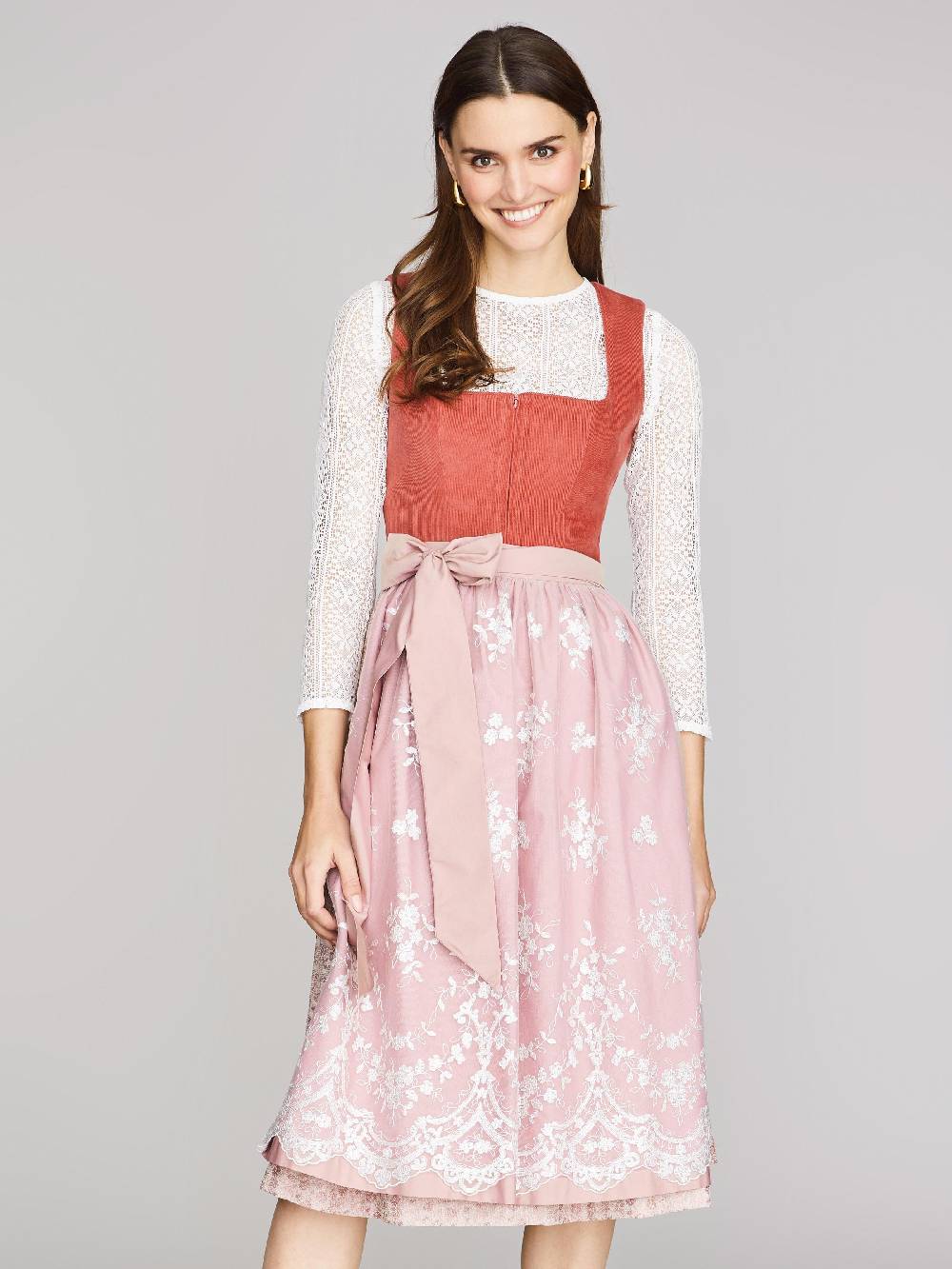Limberry Weiße Dirndlbluse mit trachtigem Muster - VALENTINA Blitzverkäufe