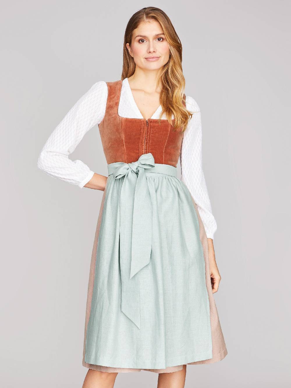 Limberry Kupfer-farbenes Dirndl mit Samt-Mieder - DELILAH PEACH BLOSSOM Räumungsverkauf