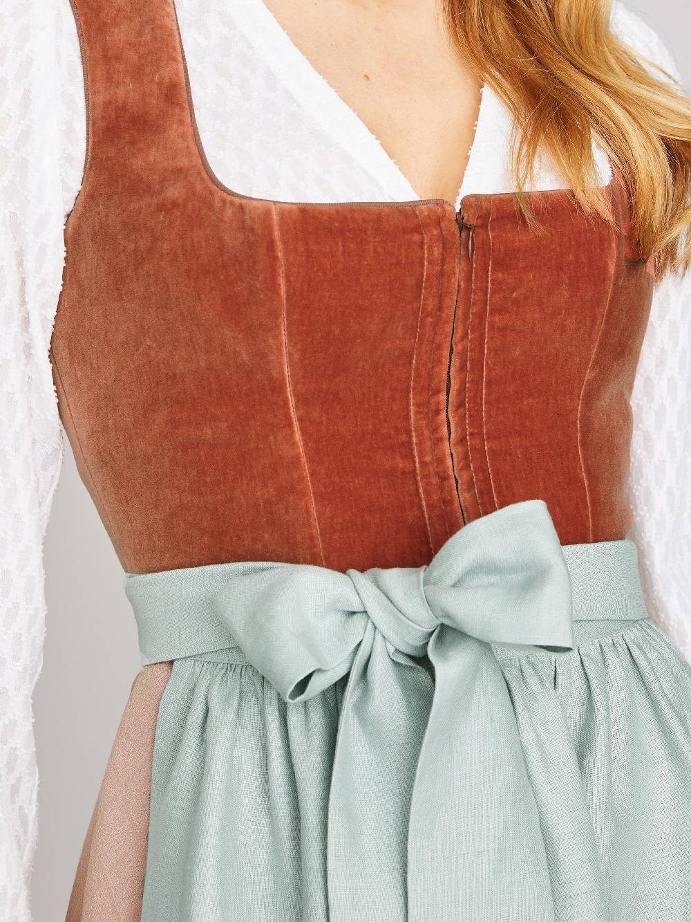 Limberry Kupfer-farbenes Dirndl mit Samt-Mieder - DELILAH PEACH BLOSSOM Räumungsverkauf