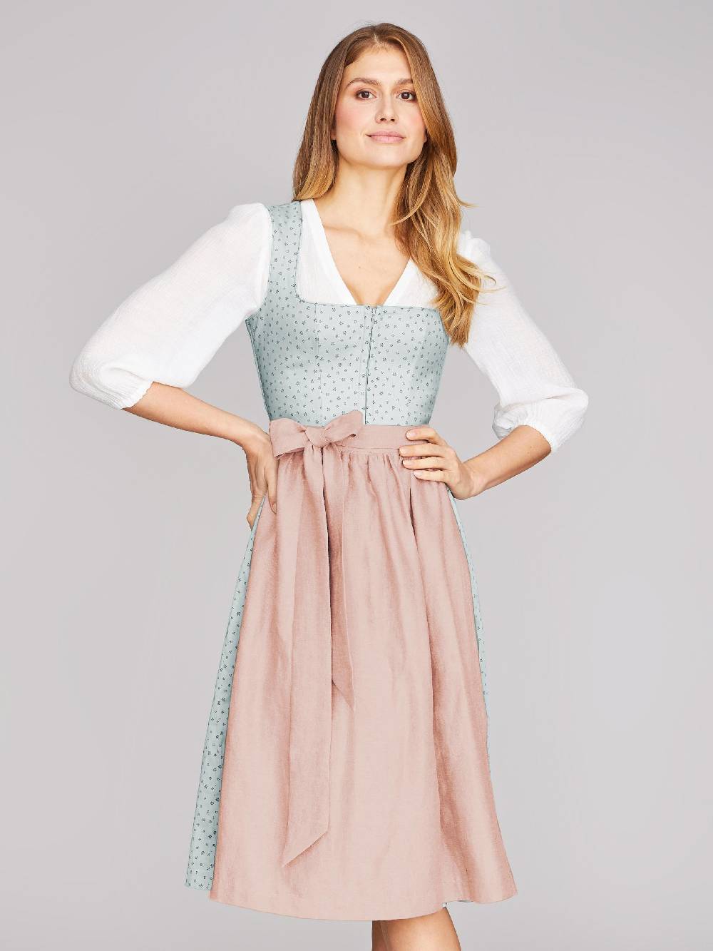 Limberry Hellblaues Waschdirndl mit Streublumen - OPHELIA SAGE GREEN Sonderangebote
