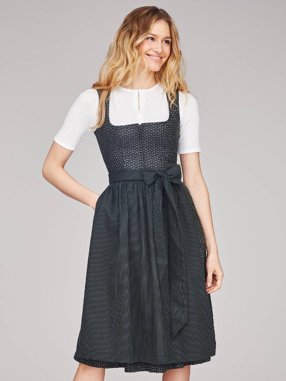 Limberry Geblümtes schwarzes Dirndl - JEZEBEL SMOKY BLACK Lagerräumung