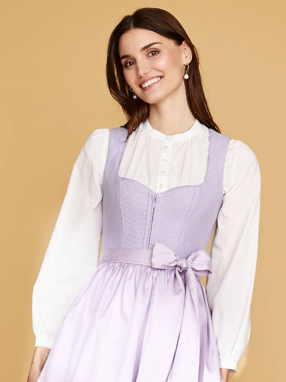 Limberry Hochgeschlossene Dirndlbluse mit Langarm - LEONA Wochenangebot