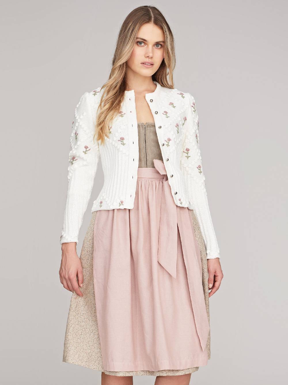Limberry Cremeweiße Strickjacke mit rosa Blumenstickerei - ROMY Weihnachtsangebot