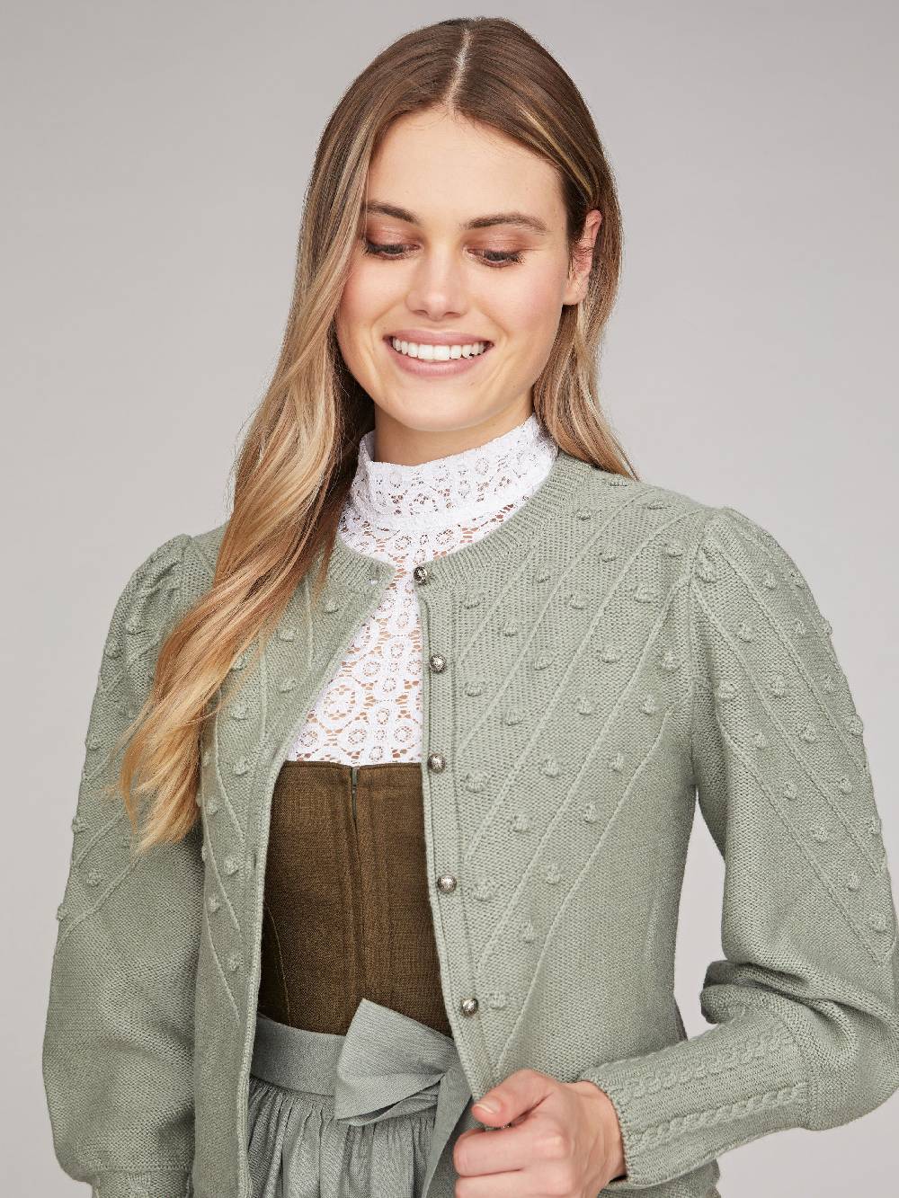 Limberry Strickjacke in Khaki - MIA Räumungsverkauf