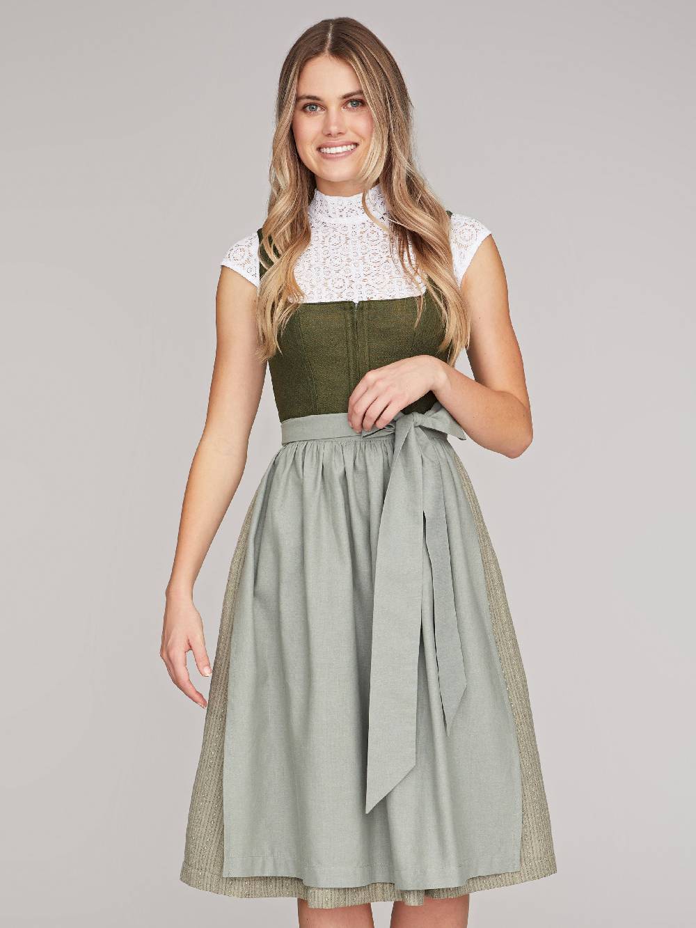 Limberry Dirndlbluse mit Flügelarm - GRETA Sonderangebot der Fabrik