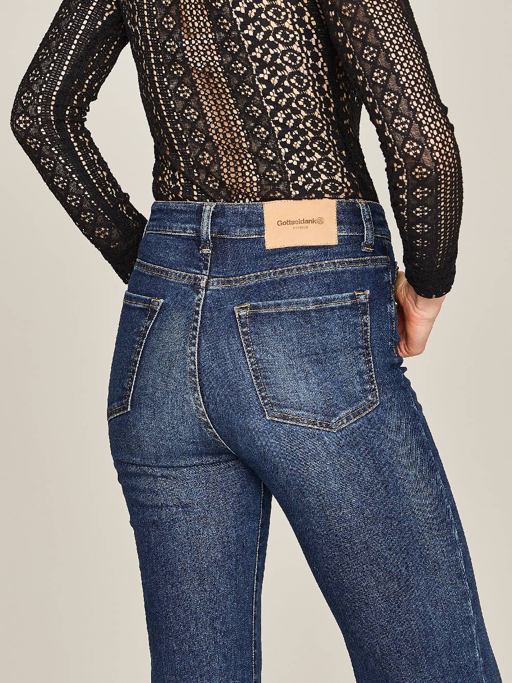 Limberry Stahlblaue Highwaist-Jeans im Flair-Schnitt - LESLIE Schlussverkauf