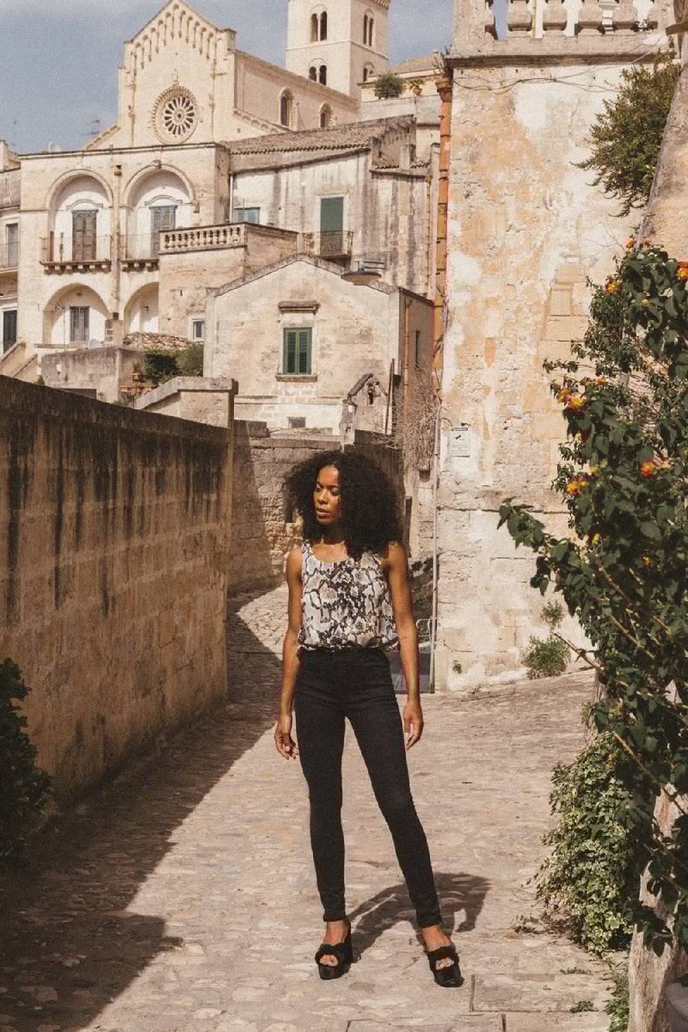 Lovjoi Skinny Jeans LEPIOTA Used Black Räumungsverkauf