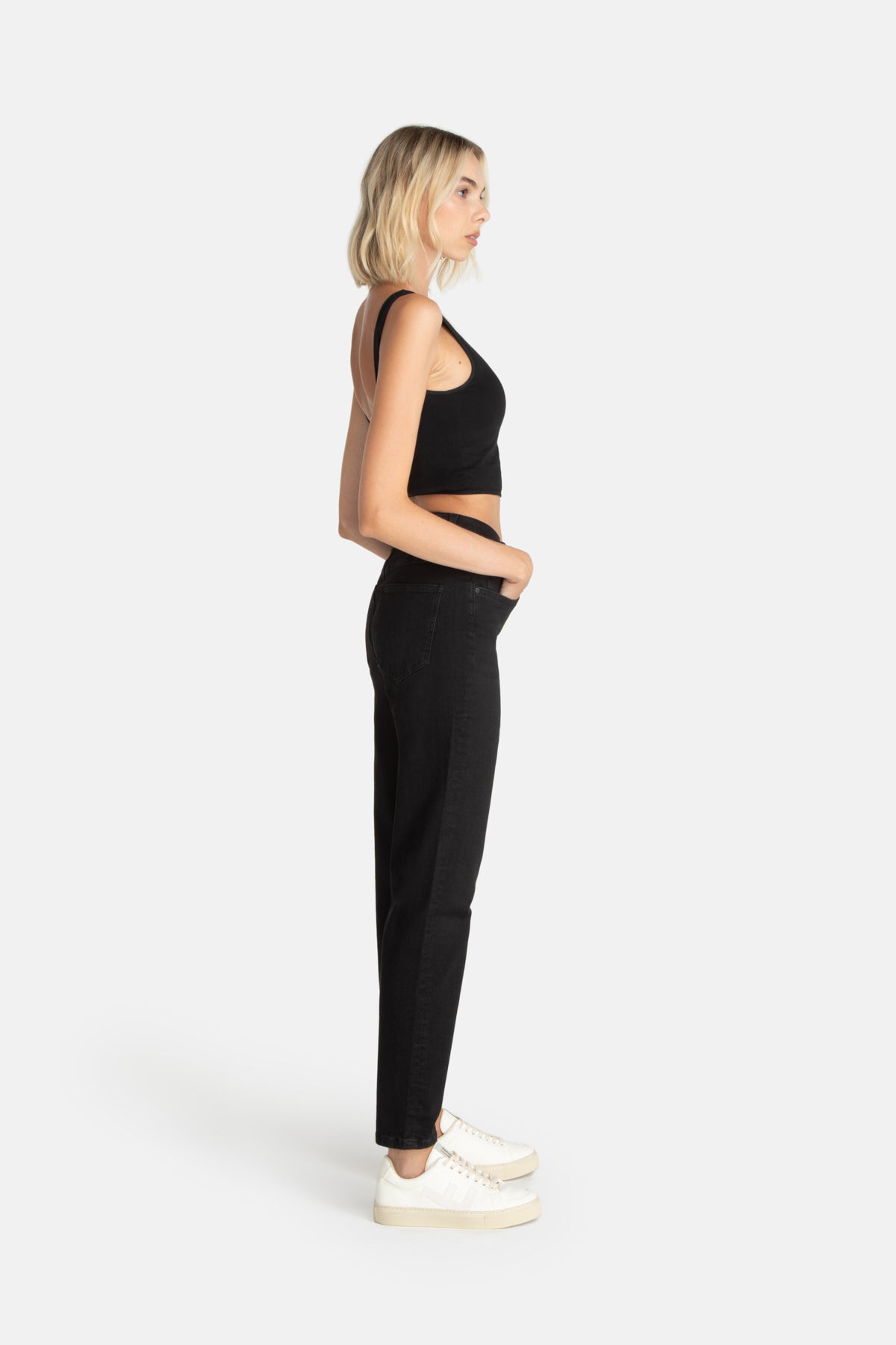 Lovjoi Mom Jeans CARPINE Used Black Super Sparpreis