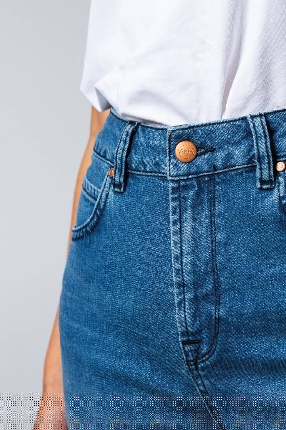 Lovjoi Mom Jeans CARPINE Blue Denim Kostenlose Rückgabe
