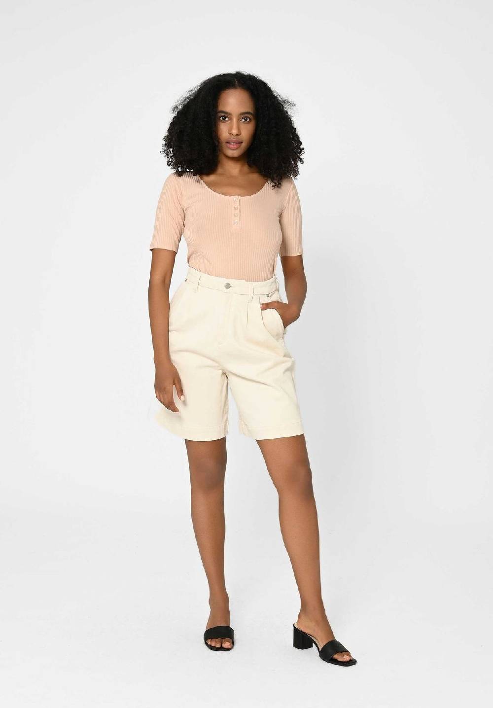 Lovjoi Shorts GRAENNA Auslauf