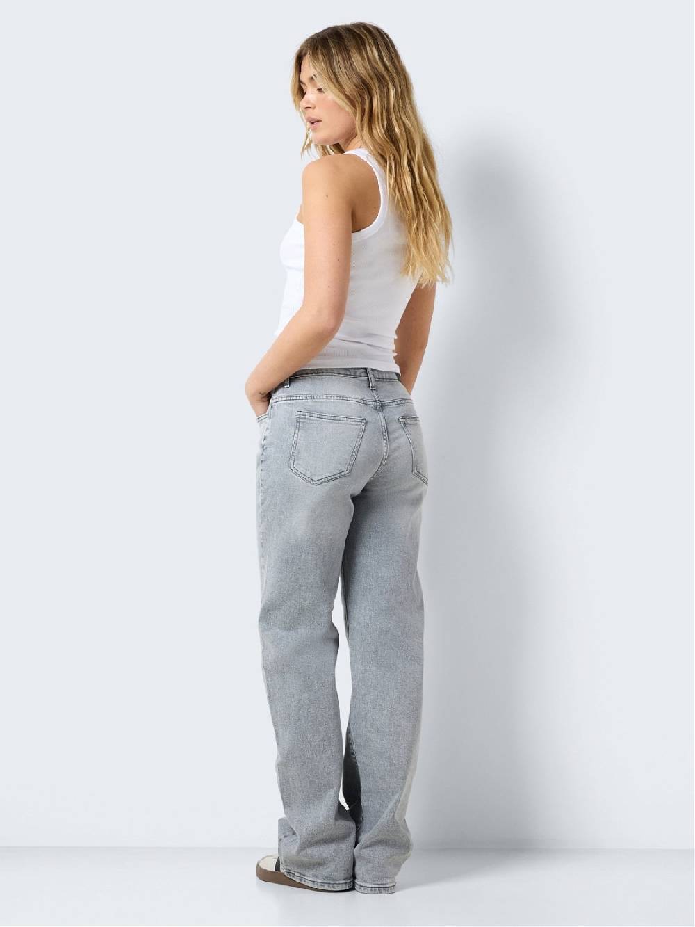 NOISY MAY NMYOLANDA NM WIDE JEANS NOOS (Light Grey Denim) Schlussverkauf