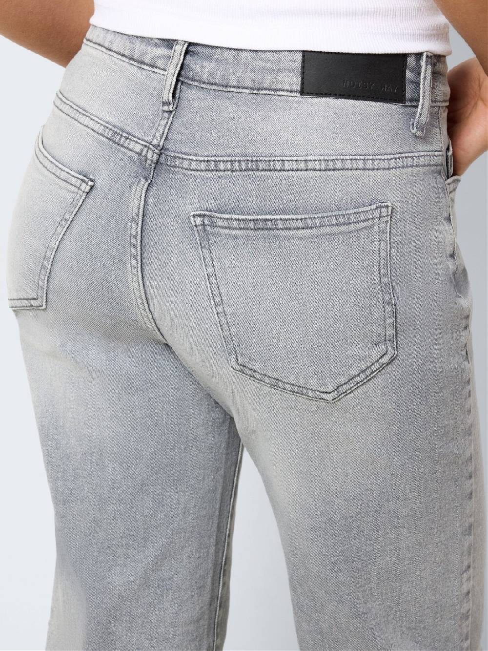 NOISY MAY NMYOLANDA NM WIDE JEANS NOOS (Light Grey Denim) Schlussverkauf