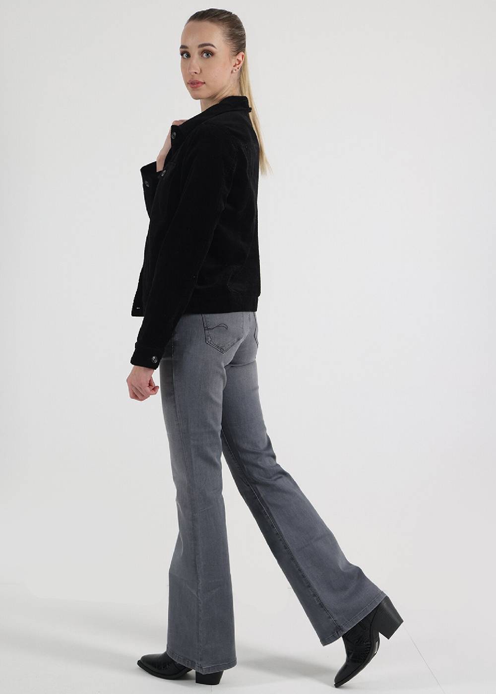 M.O.D SINA Flared Sled Grey Kostenloser Versand