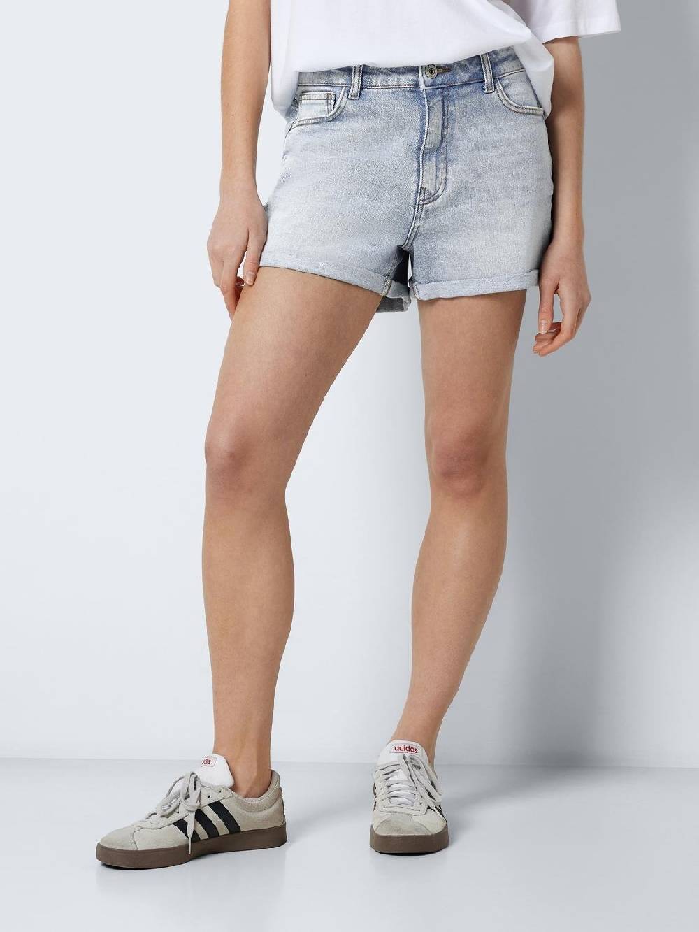 NOISY MAY NMMONI HW SHORTS AZ360 BL NOOS LIGHT BLUE DENIM Angebote