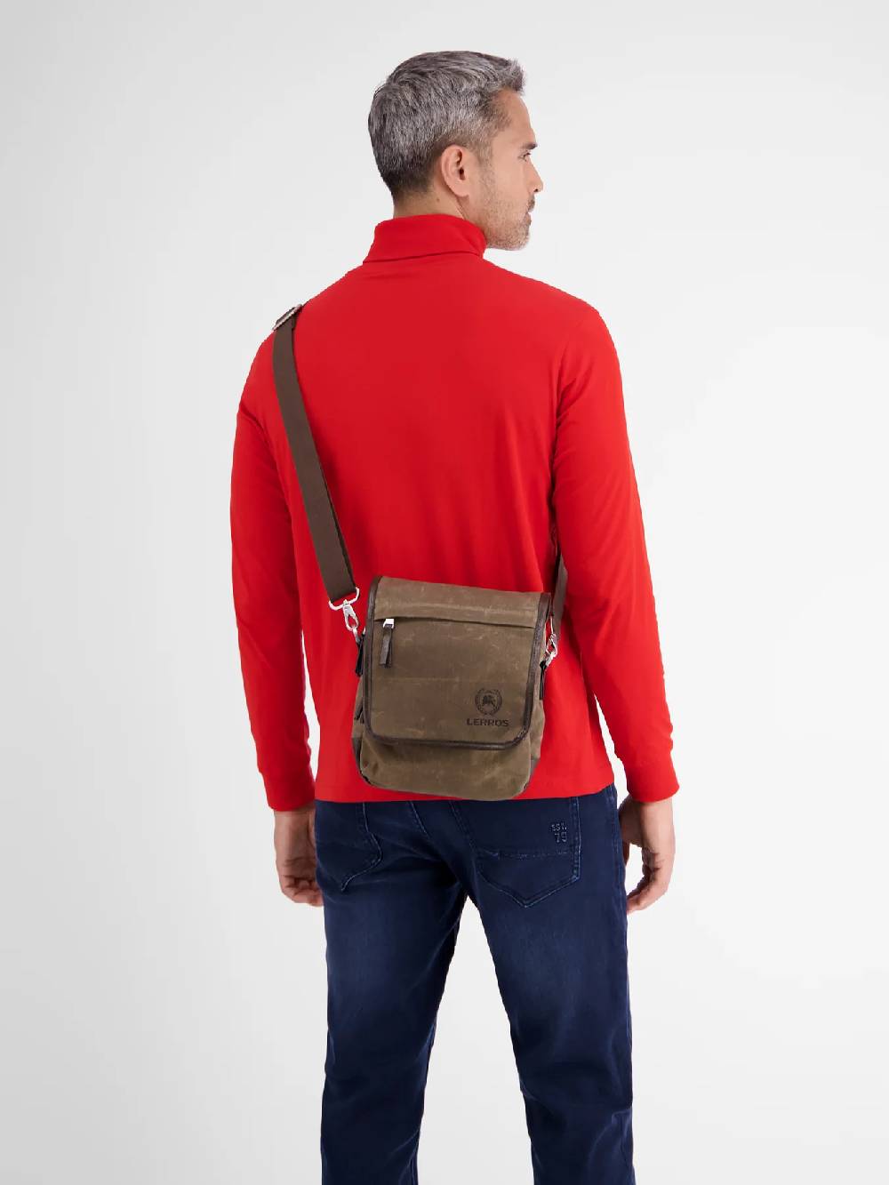 Lerros 5002071 COLUMBUS SLANKE MESSENGERTAS (645 GRANITE) Nur für heute