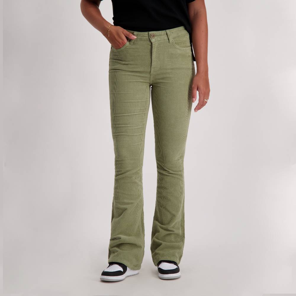 Cars Jeans Desiree Flare Corduroy L.Olive (37 Light Olive) Zeitlich begrenztes Angebot