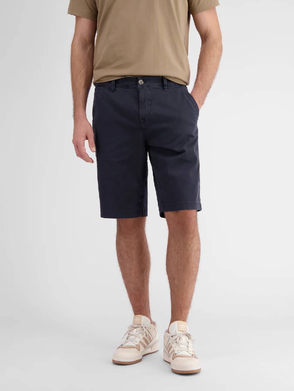 Lerros 2439213 T12 Hose Kurz (485 Classic Navy) Auslauf