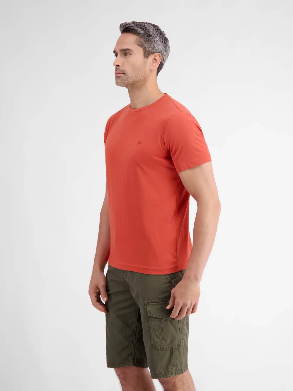 Lerros 2423000 EFFEN BASIC T-SHIRT LOGOSTEEK (327 DEEP CORAL RED) Exklusive Angebote