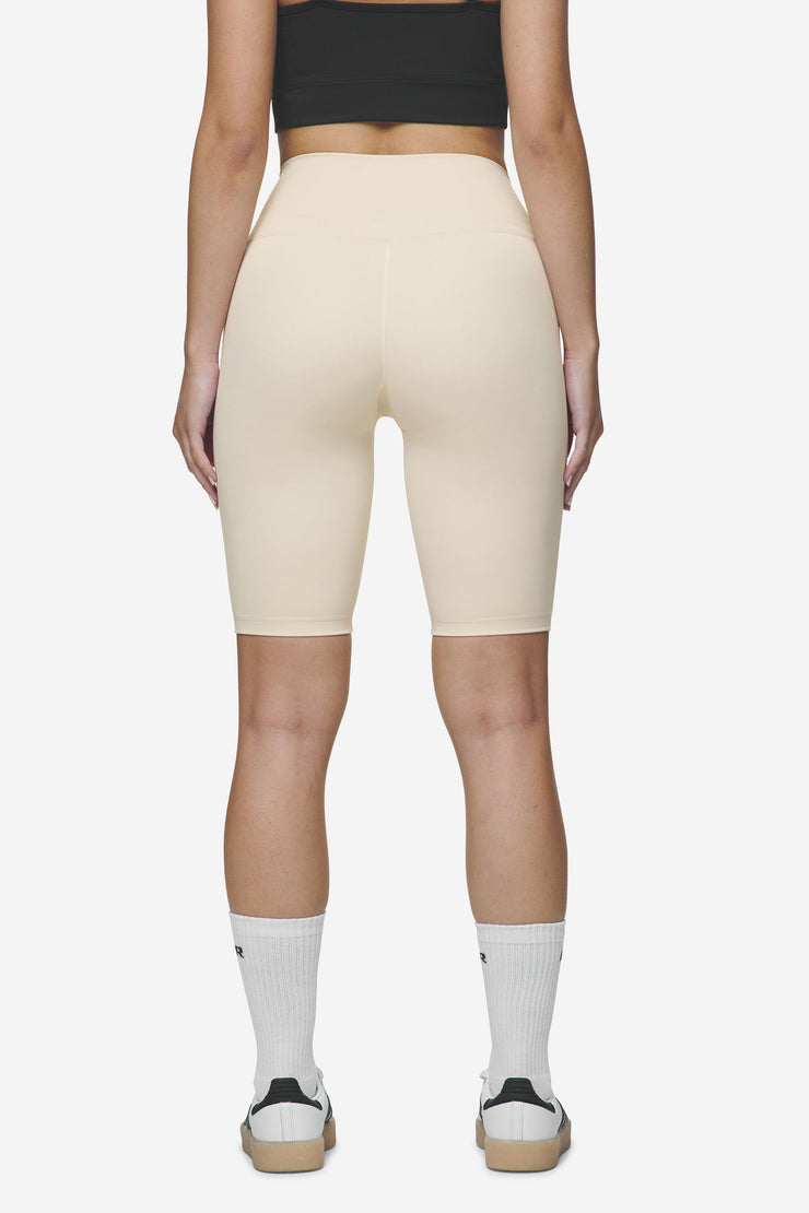 Pegador Lupita Biker Shorts Coast Sand White Begrenzt auf 3 Tage