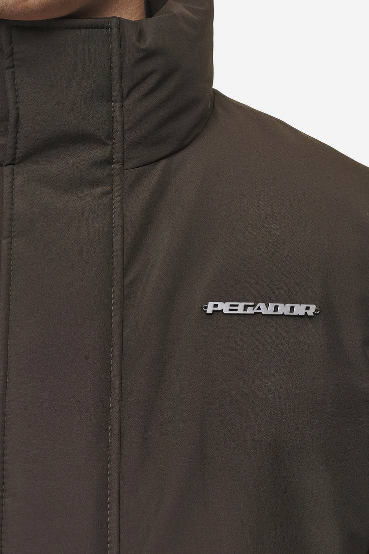 Pegador Lavoy Cropped Boxy Puffer Jacket Dark Brown im Angebot