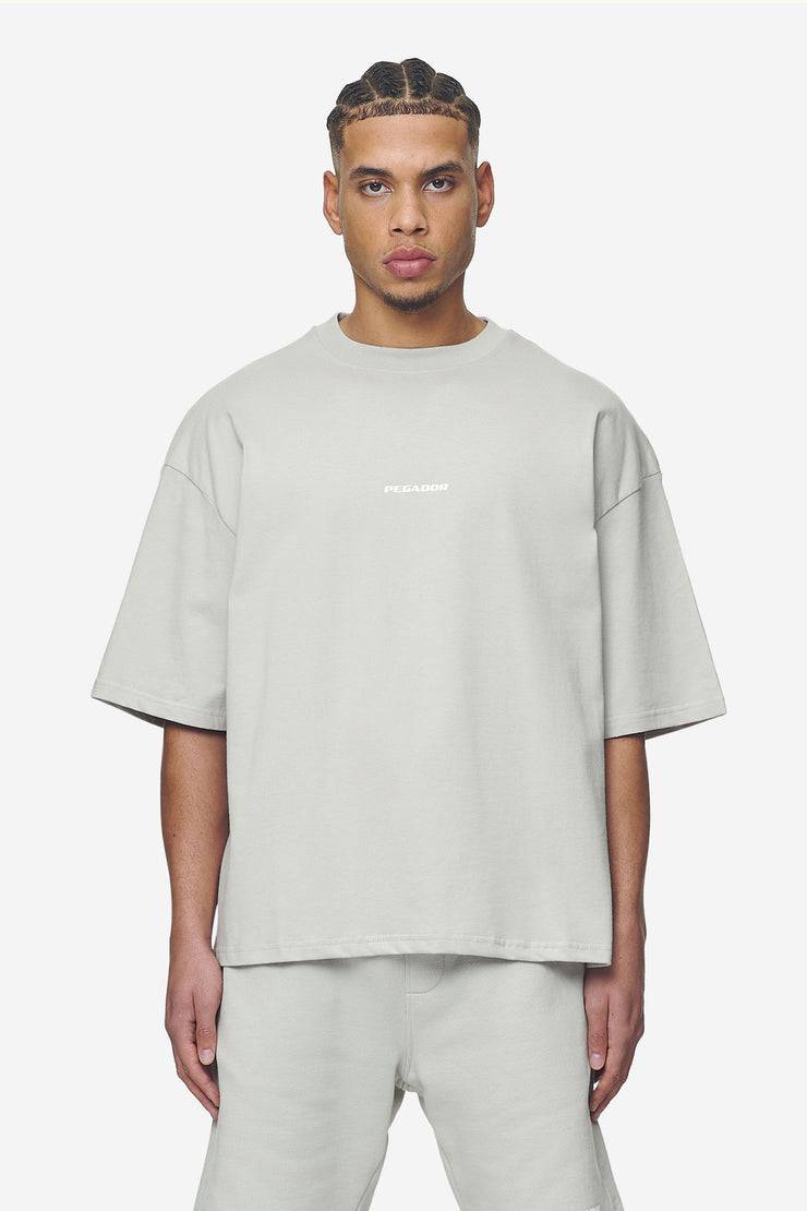 Pegador Logo Boxy Tee Washed Pearl Grey White Gum Letzte 3 Tage