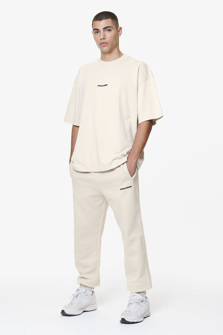 Pegador Logo Boxy Tee Washed Dust Cream Gum Im Verkauf