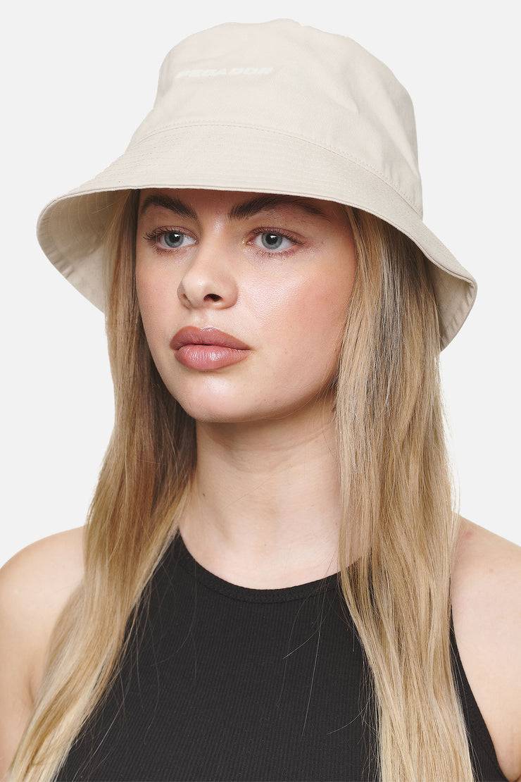 Pegador Logo Bucket Hat Desert Sand White Günstiger Verkauf