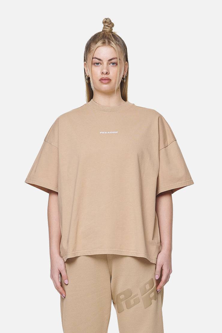 Pegador Arendal Logo Heavy Oversized Tee Washed Safari Sand White Heißer Verkauf