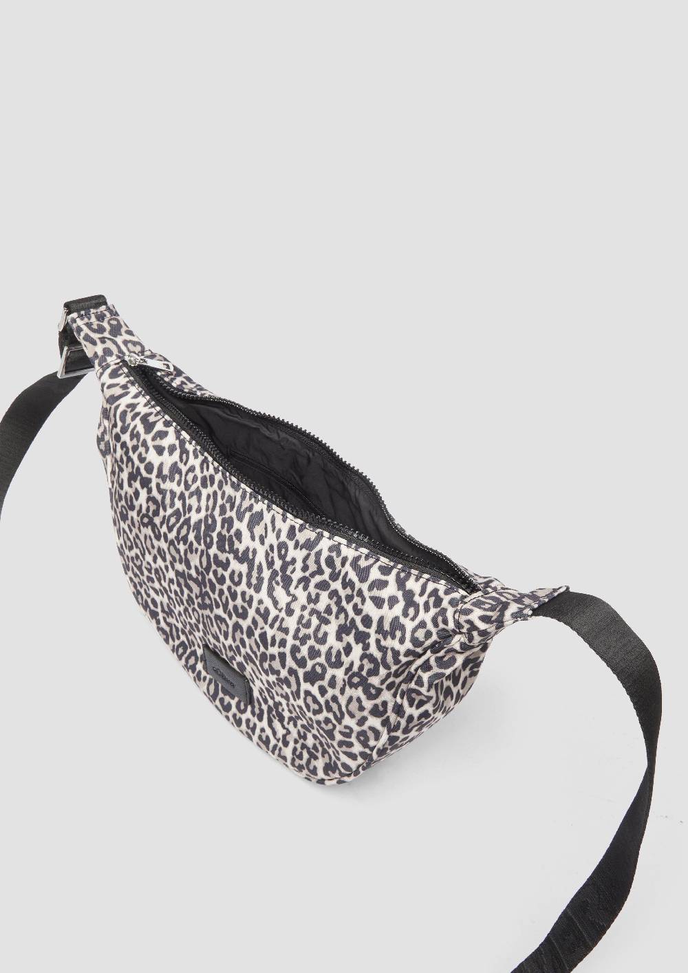 s.Oliver Mittelgroße Crossbody-Bag aus Webware Im Verkauf