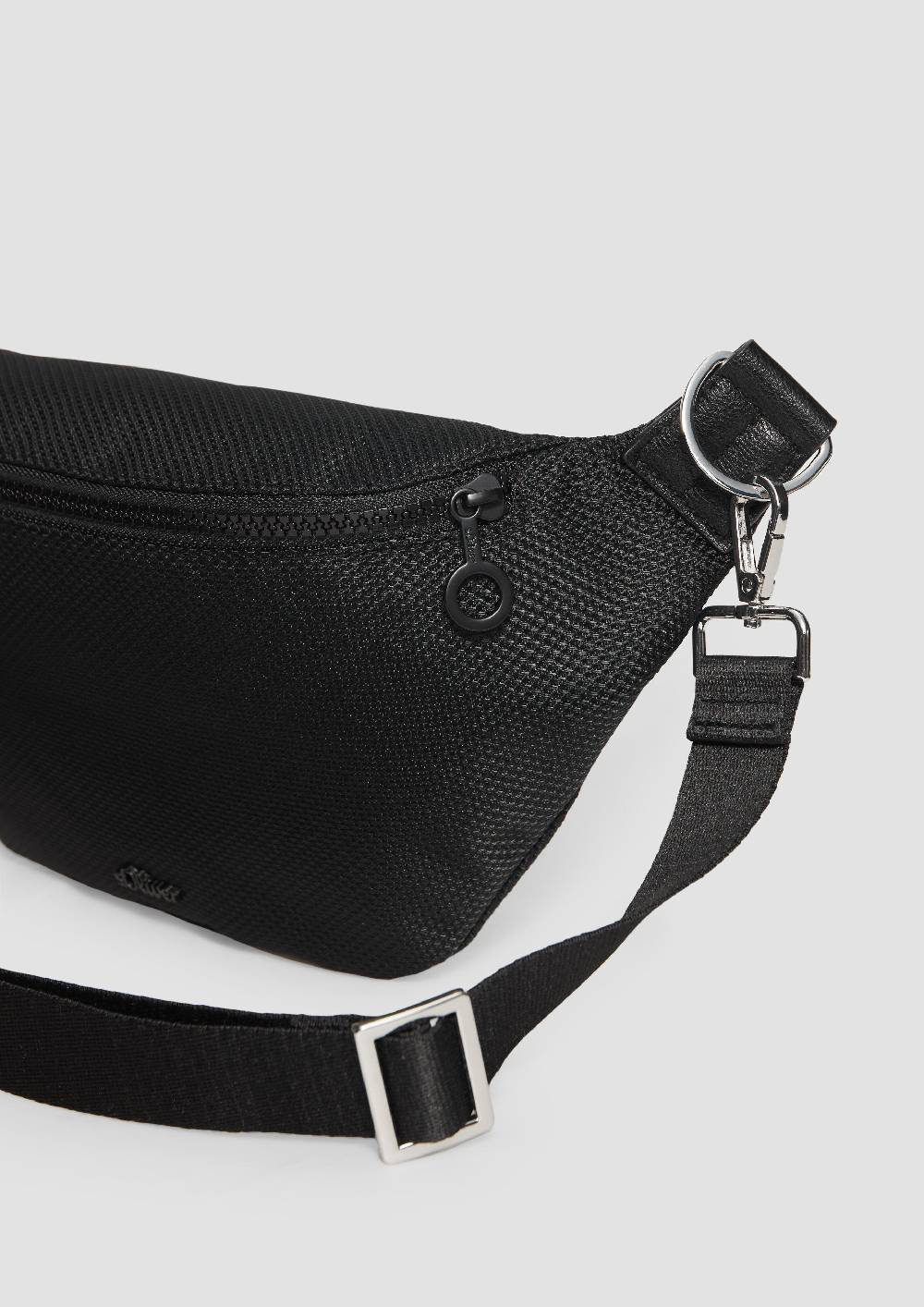 s.Oliver Crossbody Bag aus Nylon Kostenloser Versand