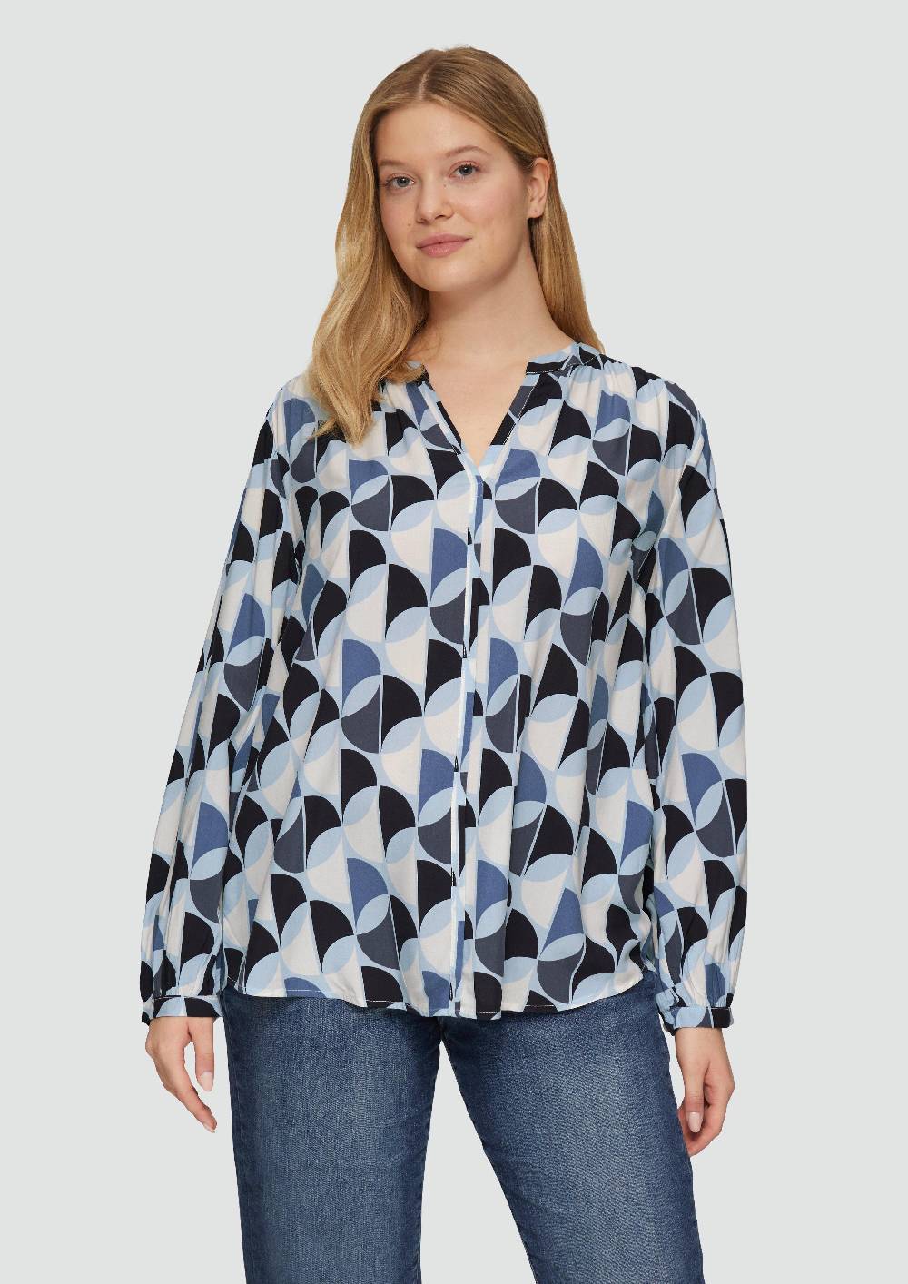 s.Oliver Viskose-Bluse mit Raffdetails und All-over-Print Auslauf
