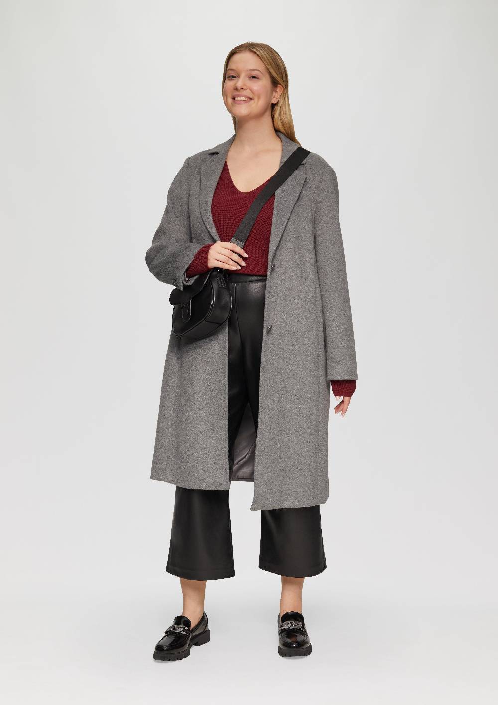 s.Oliver Strickpullover mit V-Ausschnitt im Loose Fit Sonderangebot