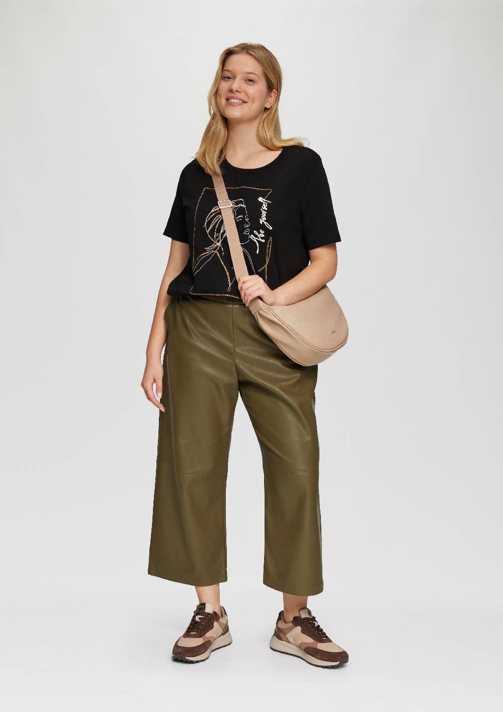s.Oliver T-Shirt mit Stickerei-Artwork Preisnachlass
