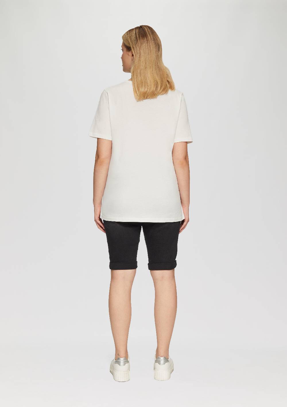 s.Oliver T-Shirt mit Stickerei-Artwork Neueste Mode