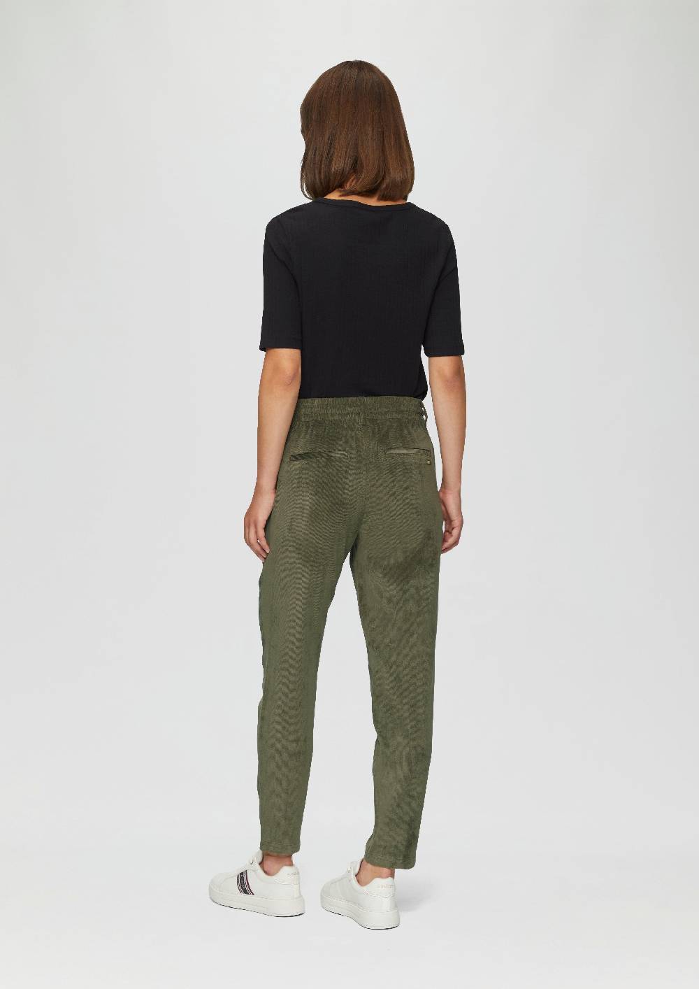 s.Oliver Fließende Jogpants aus Feincord im Angebot