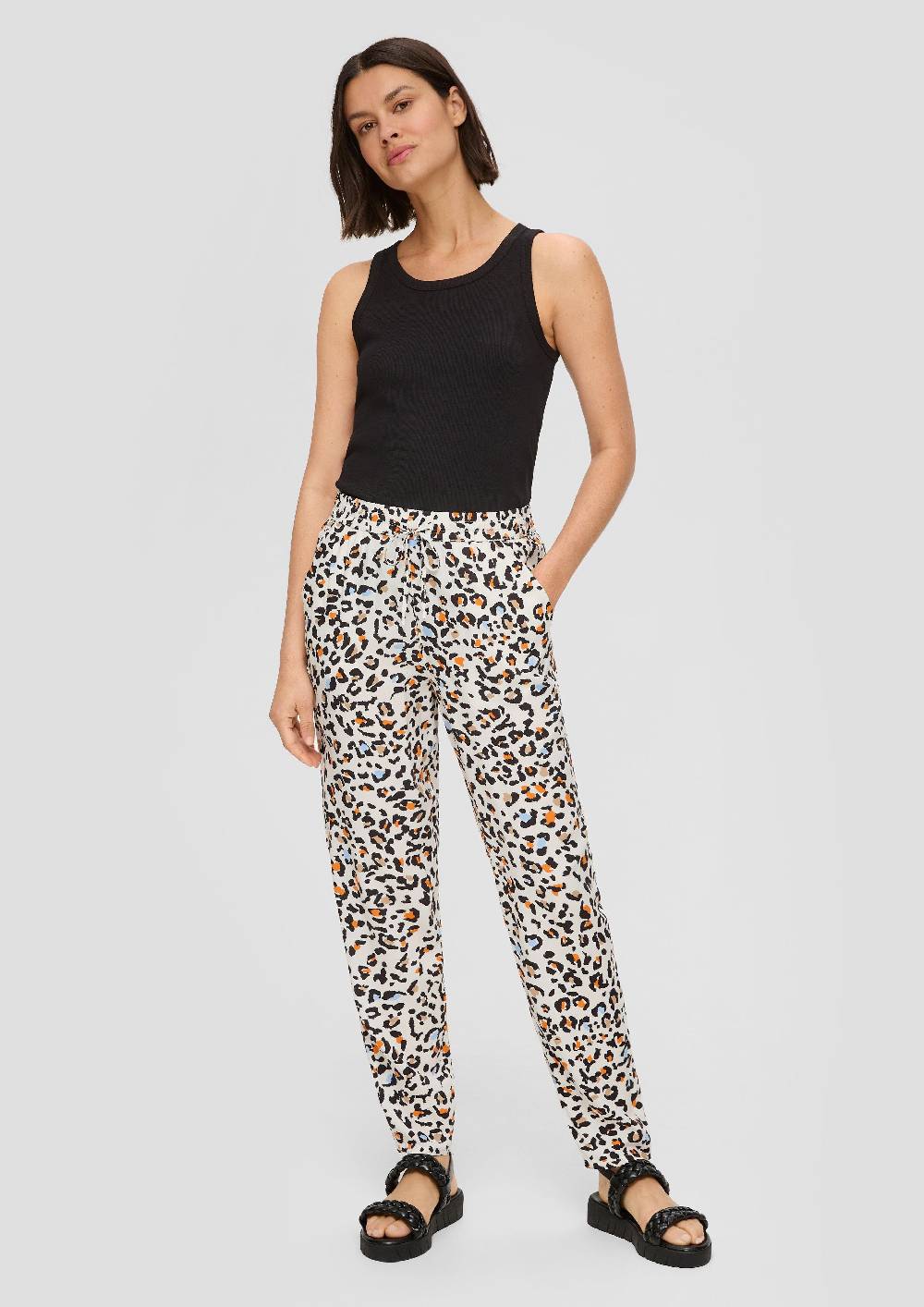 s.Oliver Hose aus reiner Viskose mit Artwork-Print Online Shopping