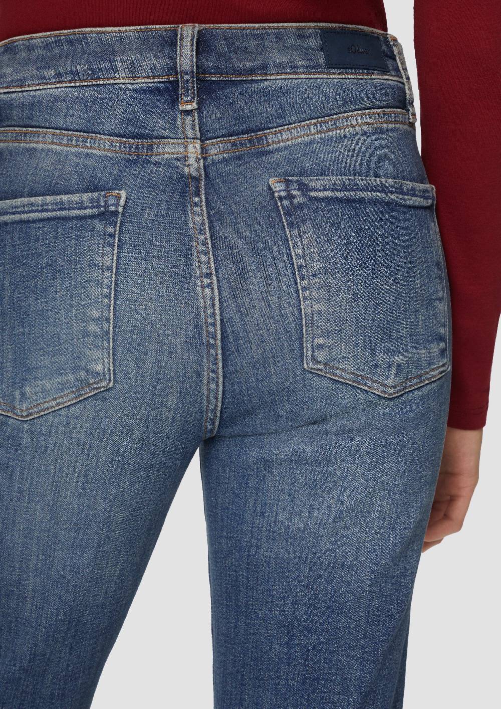 s.Oliver Jeans Flare / Slim Fit / Mid Rise / Flared Leg / mit Nahtdetail Heißer Verkauf