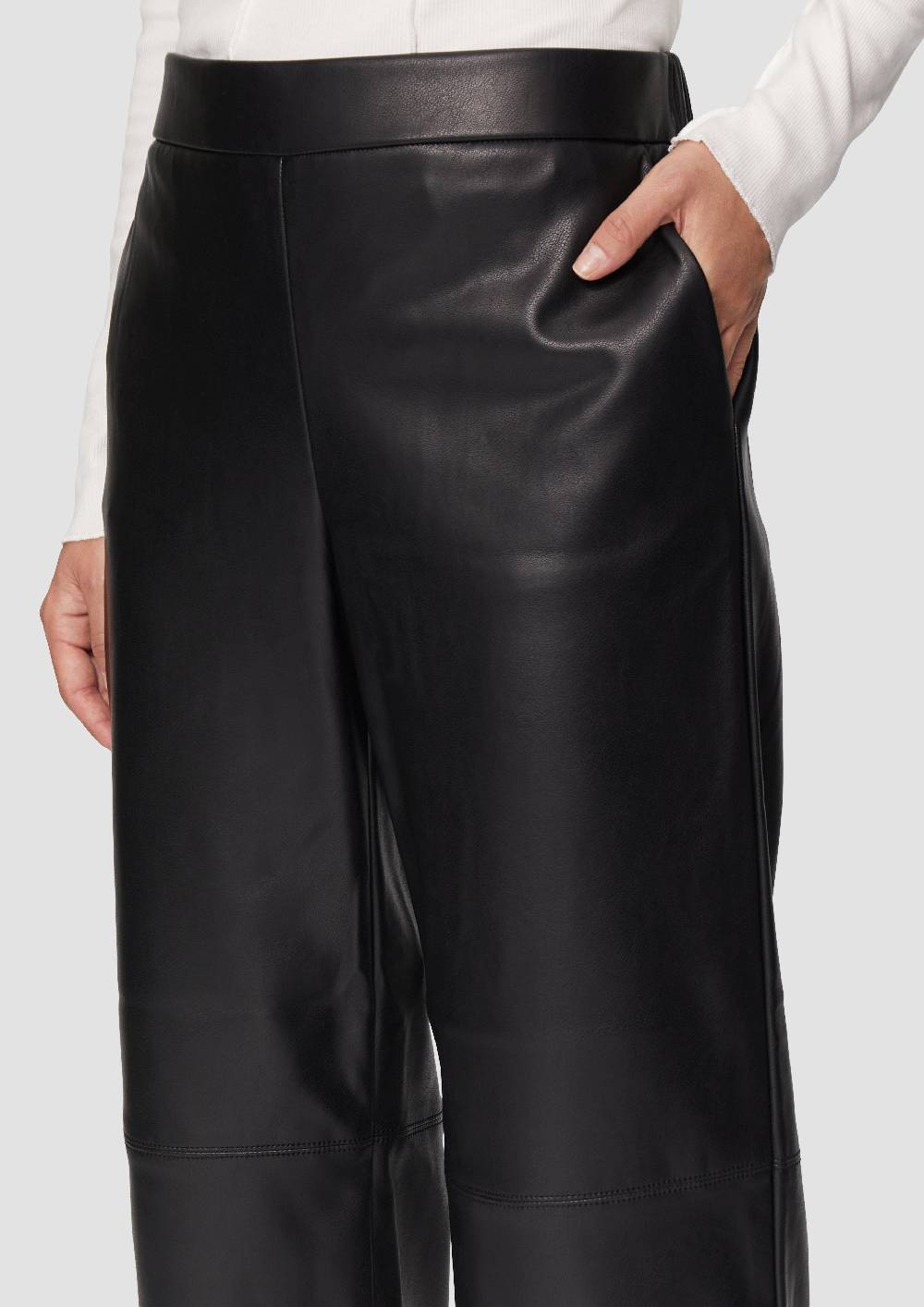 s.Oliver Culotte aus Lederimitat mit Nahtdetails JETZT KAUFEN