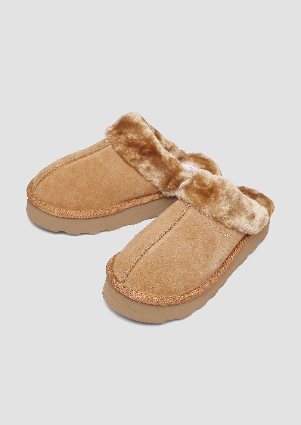s.Oliver Pantoletten im Angebot