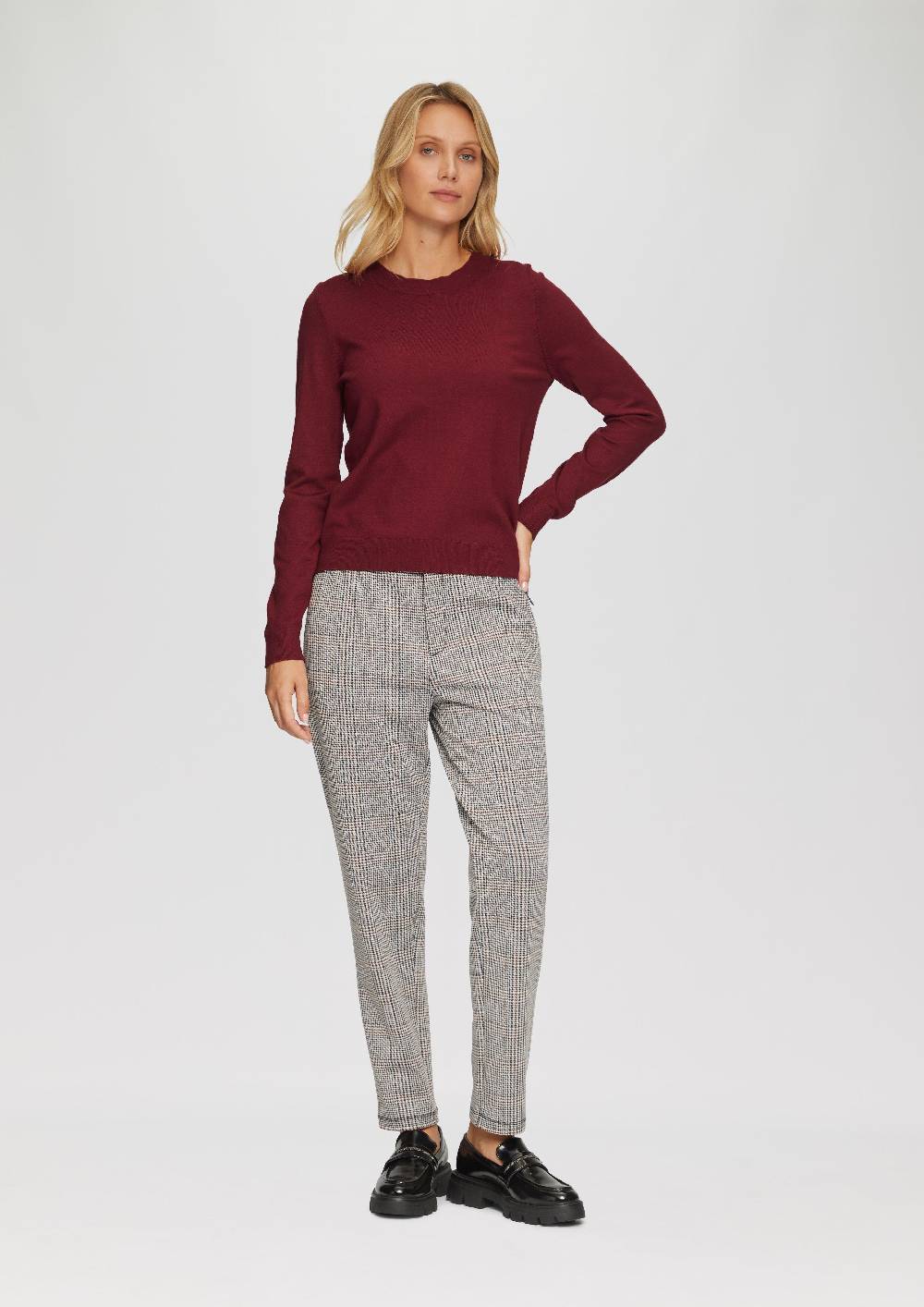 s.Oliver Weicher Pullover mit Rundhalsausschnitt aus Viskosemix Valentinstagsangebot