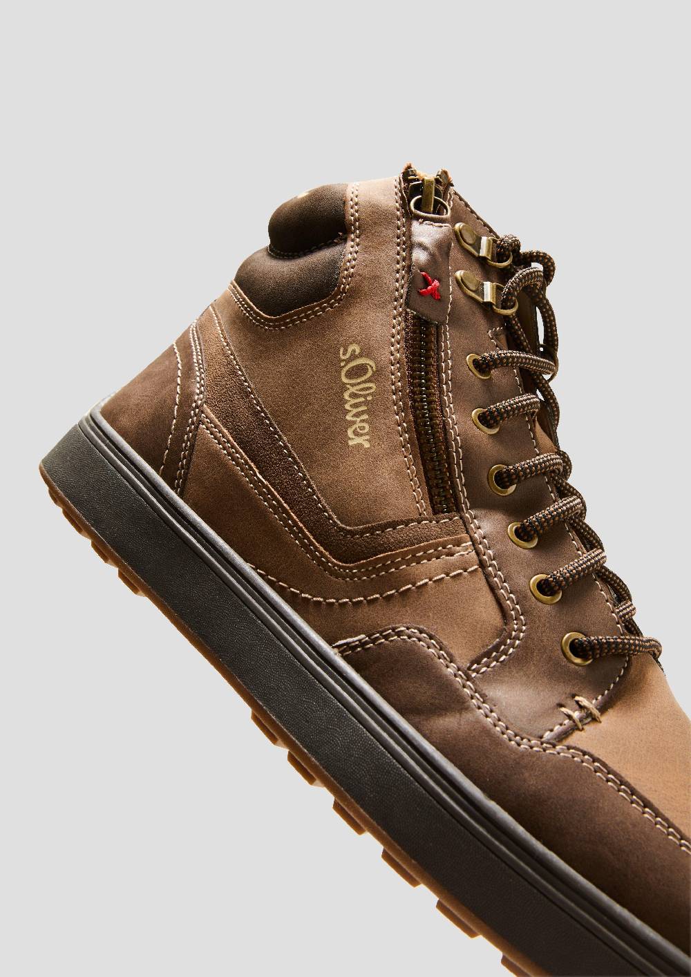 s.Oliver Gefütterte Boots mit Kontrastnähten Tägliche Deals