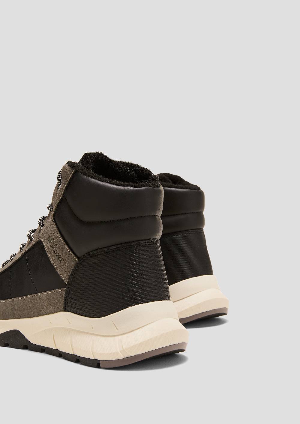 s.Oliver Stiefel in Sneaker-Optik Begrenztes Angebot