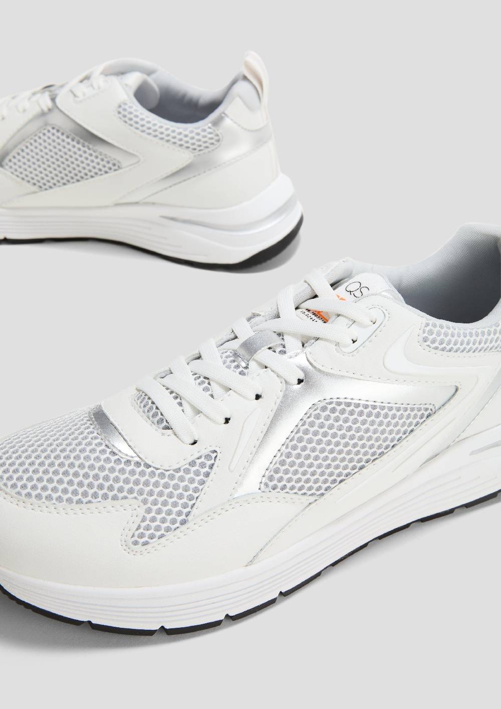 s.Oliver Sportlicher Sneaker mit Mesh Jubiläumsangebot