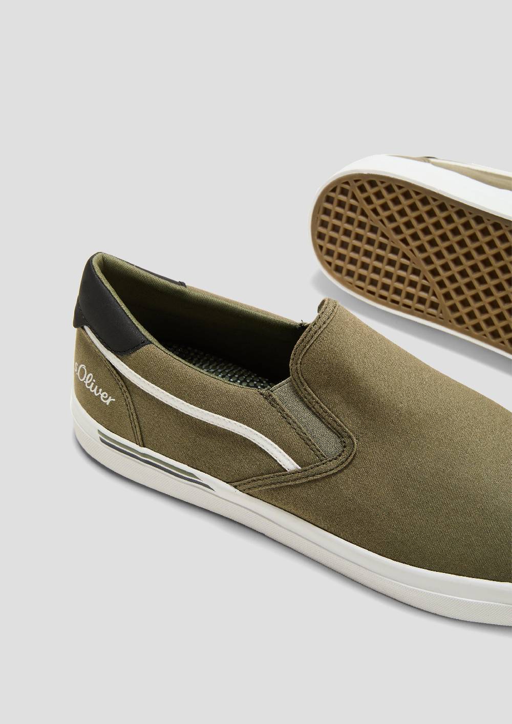 s.Oliver Textil-Slipper mit Gummisohle und Logo-Detail Zeitlich begrenztes Angebot