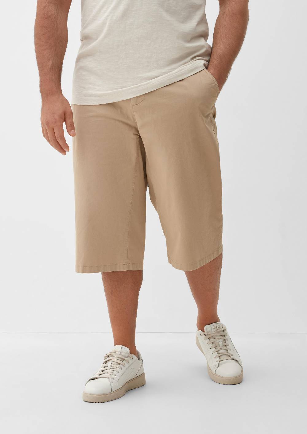 s.Oliver Relaxed: Bermudas aus Baumwollstretch im Angebot