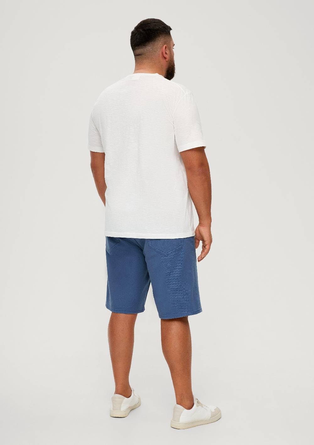 s.Oliver Jeans-Bermuda Casby / Relaxed Fit / Mid Rise / Straight Leg Valentinstagsangebot