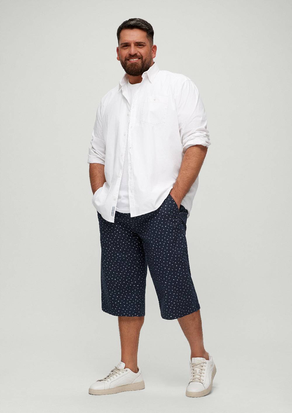 s.Oliver Slim: Bermuda mit Allover-Print Neueste Mode