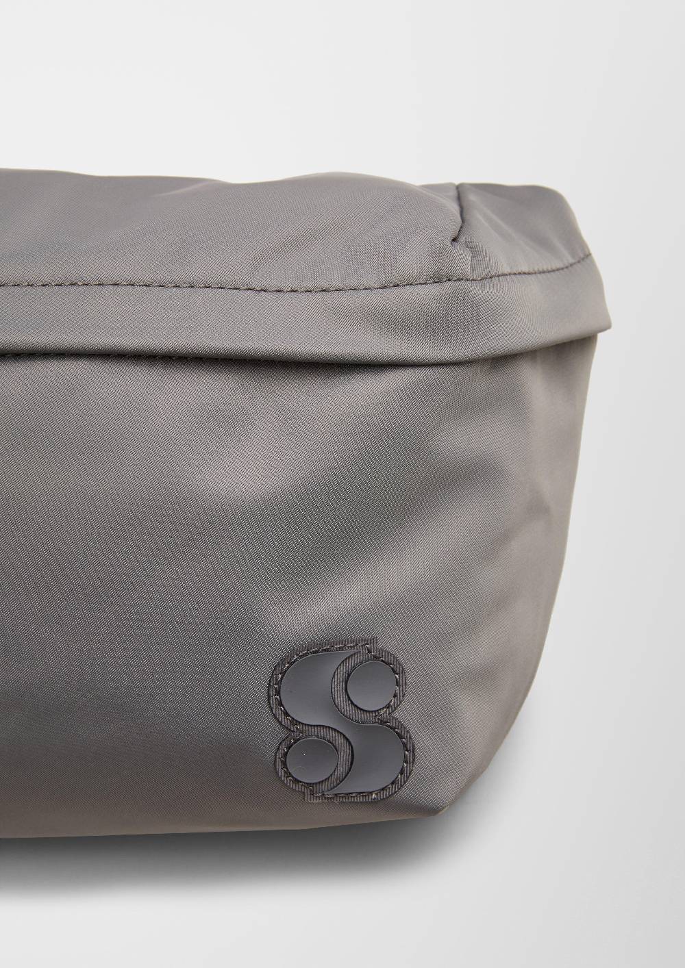 s.Oliver Belt Bag mit Logodetail Bis zu 60% Rabatt